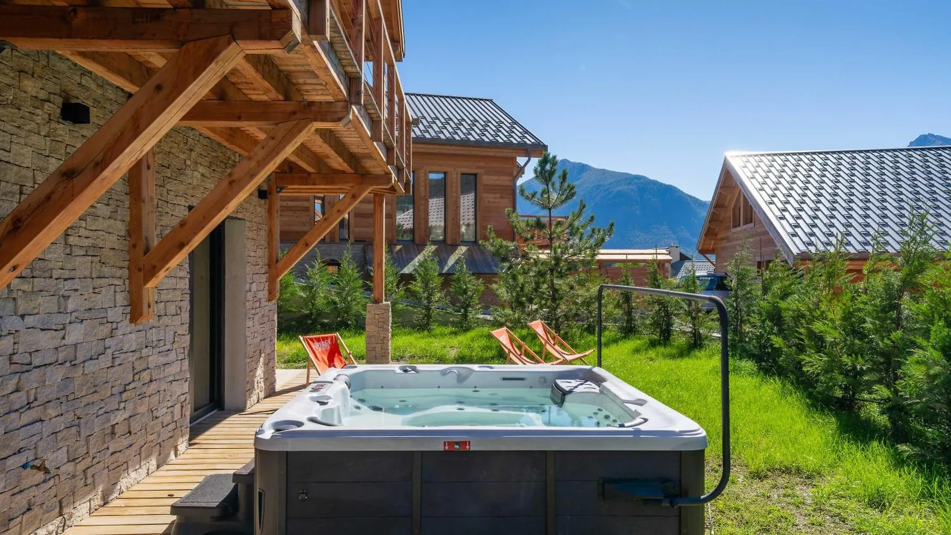 Chalet For Friends Luxe Et Spa Briancon  0*, Briancon (Hautes-Alpes) France